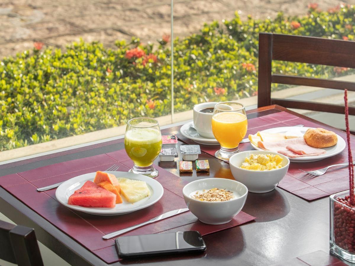 Valinhos Plaza Hotel Bagian luar foto