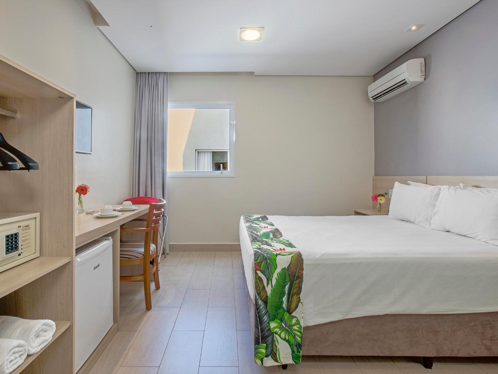 Valinhos Plaza Hotel Bagian luar foto