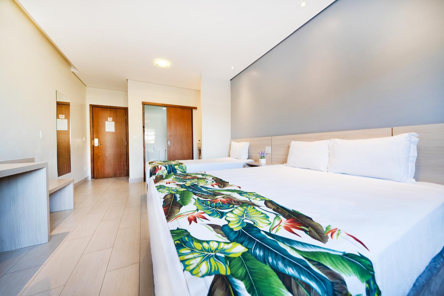 Valinhos Plaza Hotel Bagian luar foto
