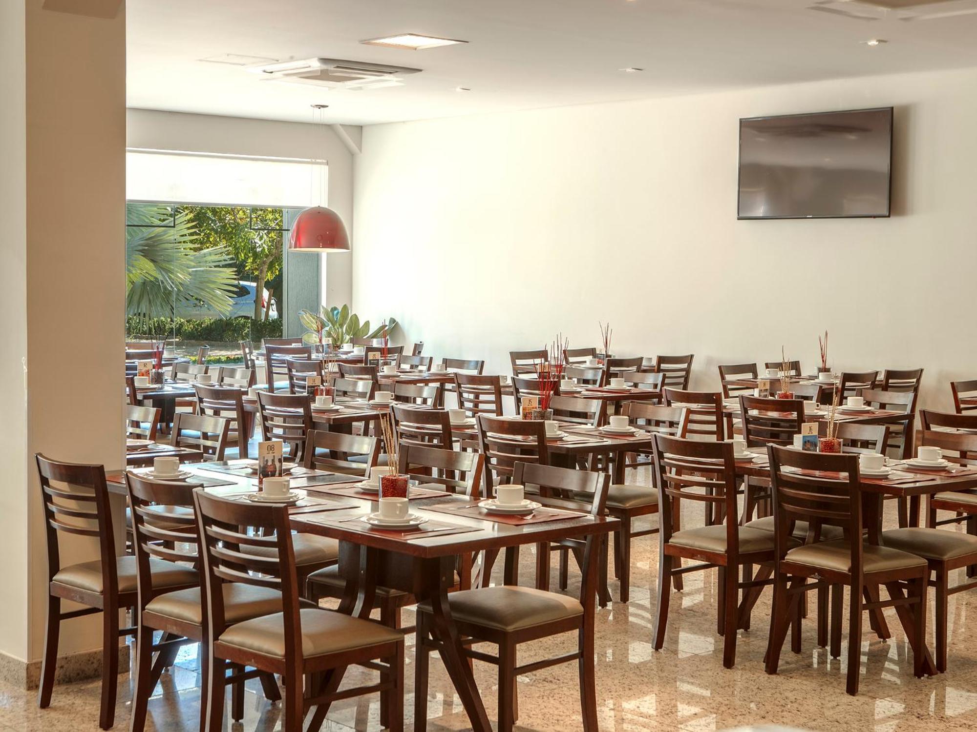Valinhos Plaza Hotel Bagian luar foto