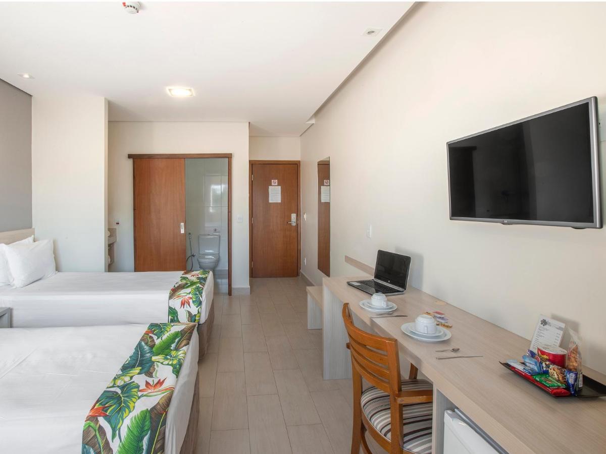 Valinhos Plaza Hotel Bagian luar foto