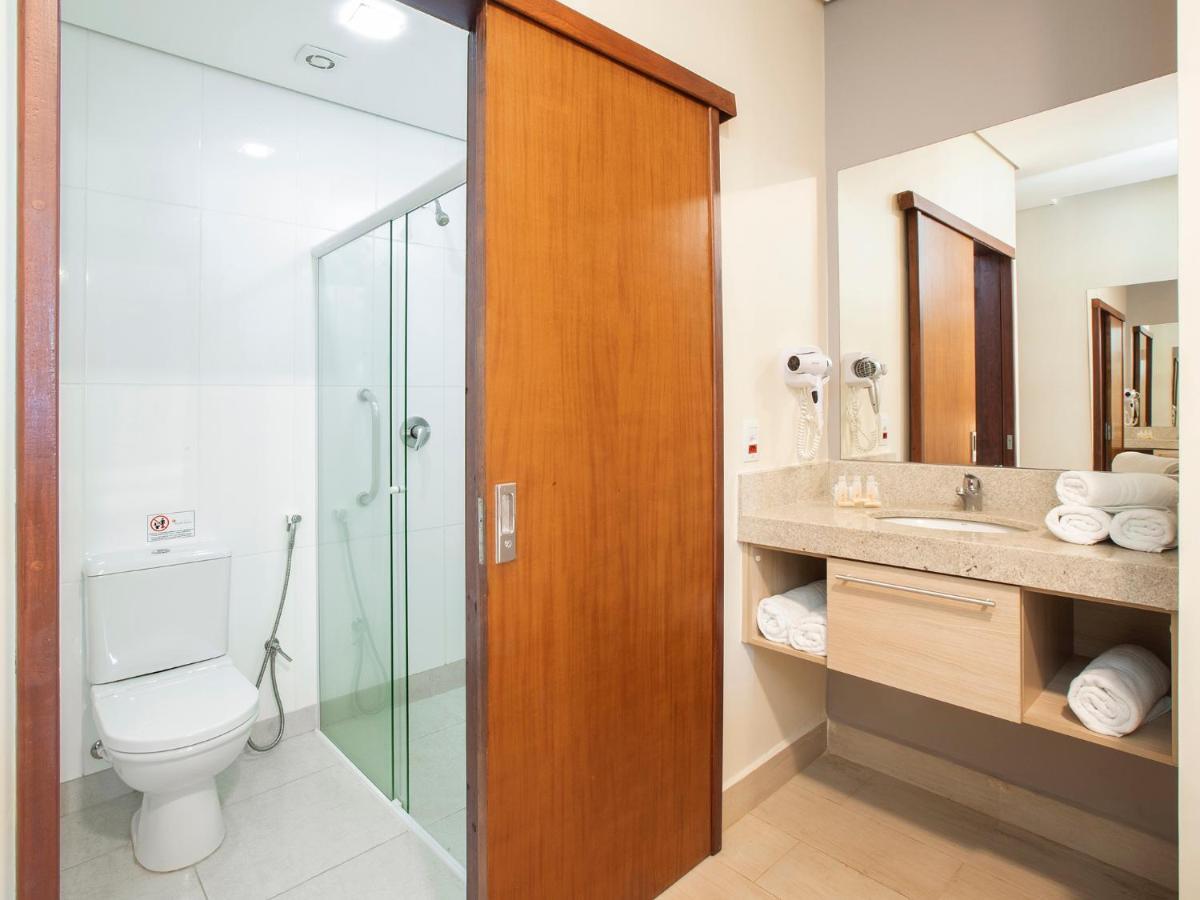 Valinhos Plaza Hotel Bagian luar foto